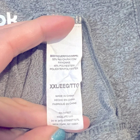 Reebok Throwback Graphic Crop Tank size XXL - Picture 3 of 6